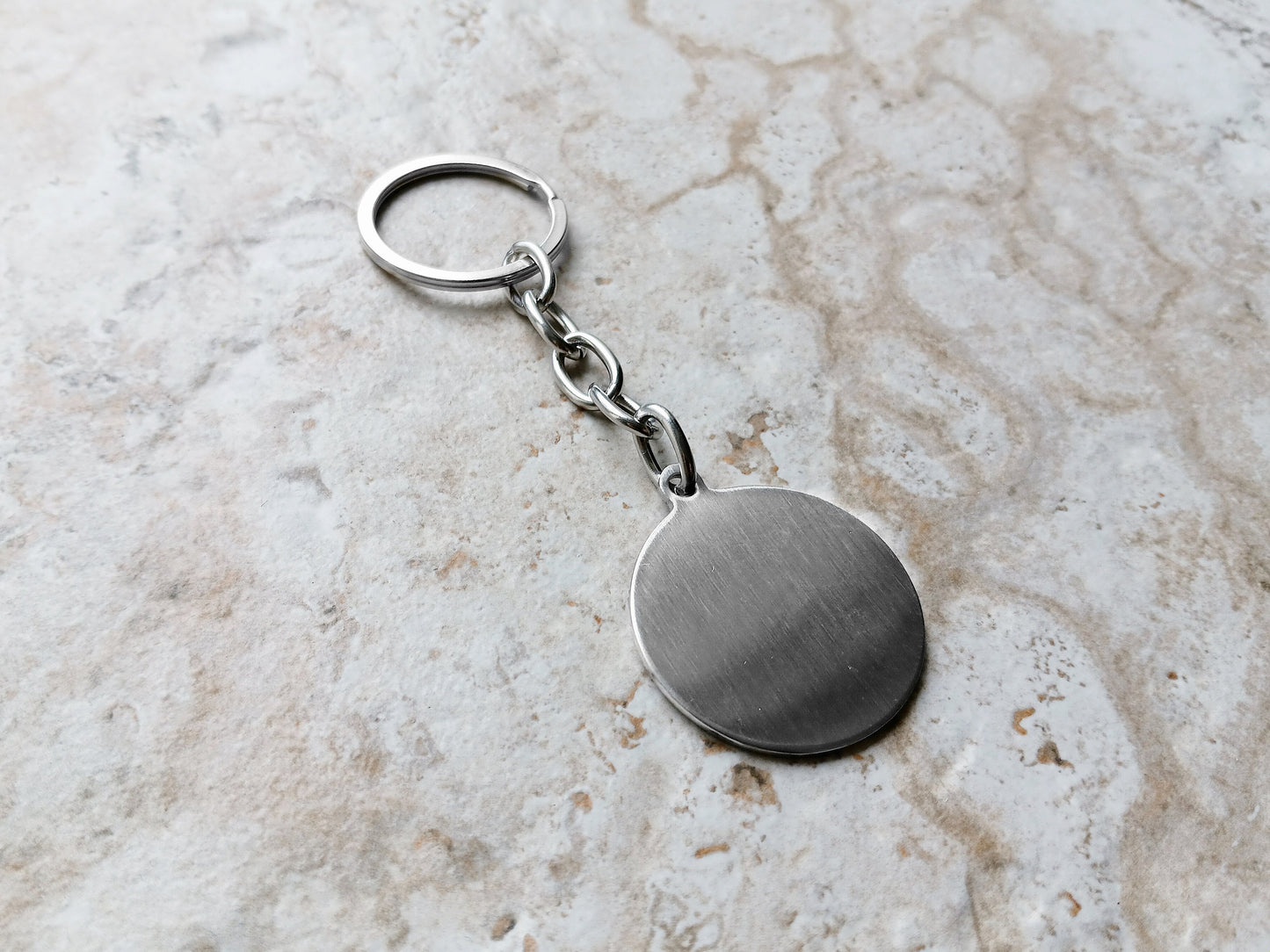 Keychain Keyring Custom Engraved Heart Circle Shape Stainless Steel Jewelry Vintage Antique Style Regal Split Monogram Text Great Gift Idea