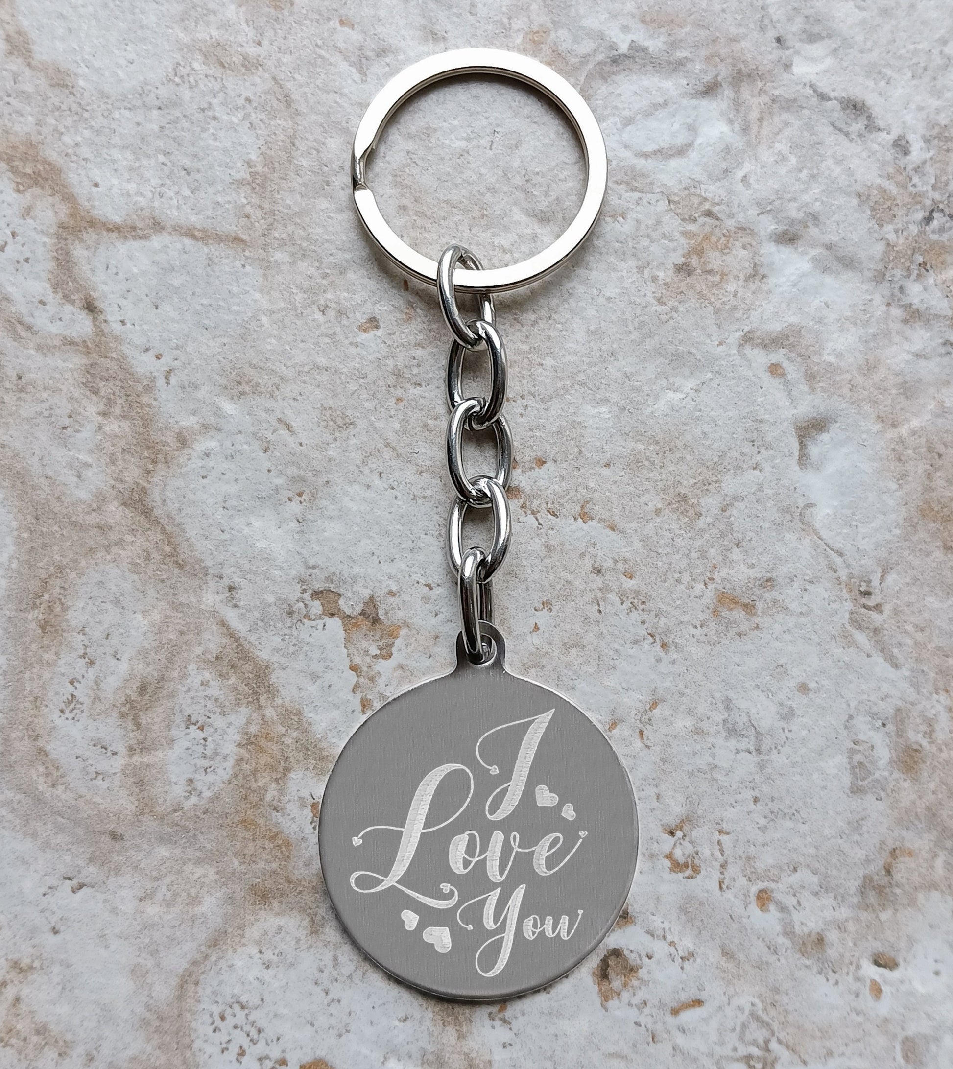 Keychain Keyring Custom Engraved Heart Circle Shape Stainless Steel Jewelry Vintage Antique Style Regal Split Monogram Text Great Gift Idea